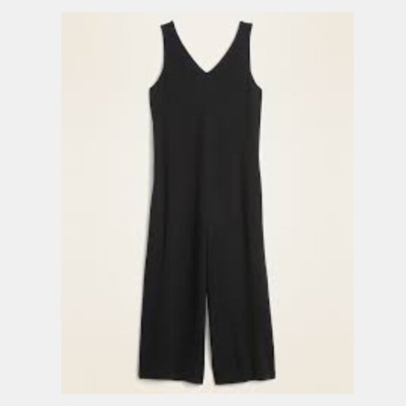 OLD NAVY - Sleeveless V-Neck Wide-Leg Jumpsuit - Picture 3 of 11